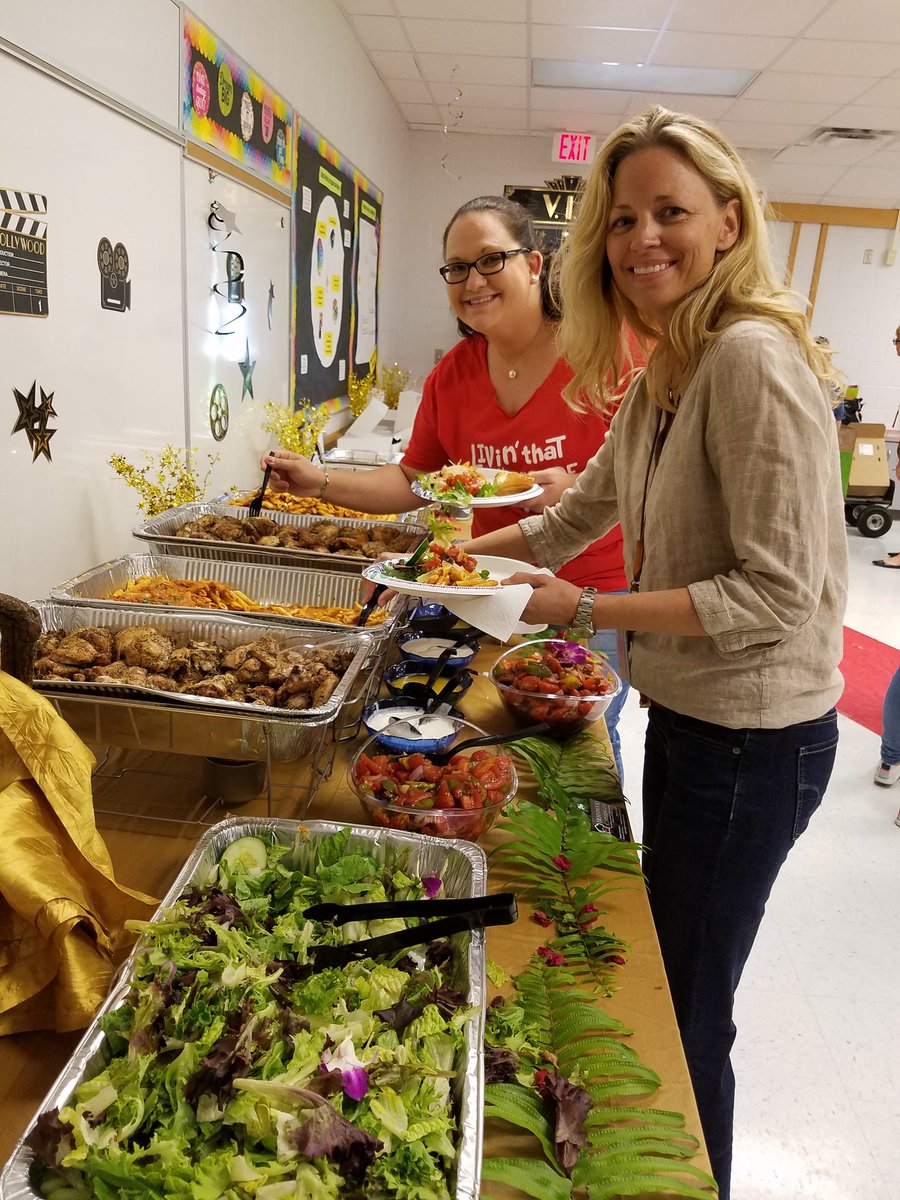 BolenLMS's tweet photo. VES staff enjoyed an amazing teacher appreciation lunch from our PTO. Thank you! 
Incredible desserts from @NaplesGrande 
Delicious meal from Bernwood Catering @VineyardsVipers @collierschools #CCPSFamily https://t.co/k1Al54FQdm