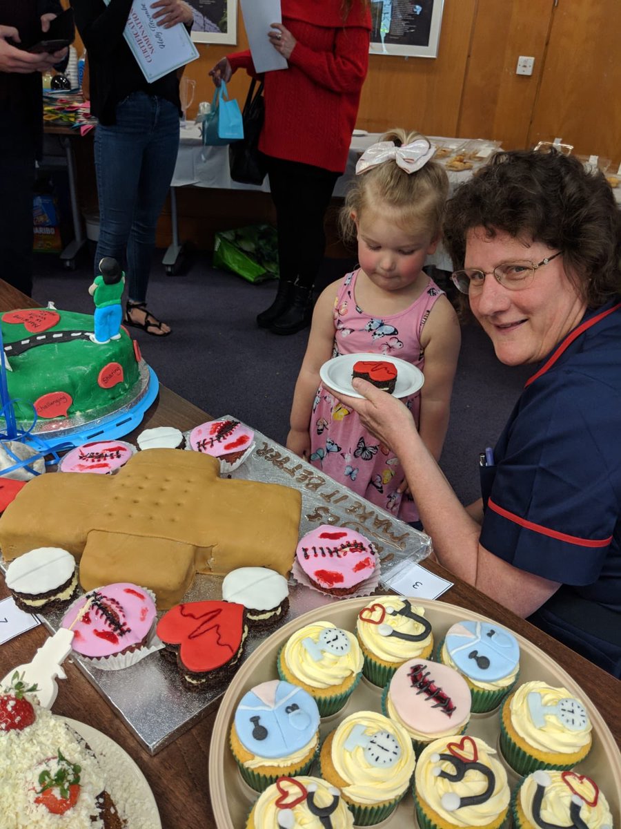 IOW nurses day, all you need is cake, Alice signing up young recruits. (Picture posted with parental consent)⁦<a href="/Annilou6/">Annilou</a>⁩ ⁦@IoWNHSTrust⁩ ⁦@IoWNHSEducation⁩ ⁦<a href="/TeamIOWNHS/">IOWTeamNHS</a>⁩