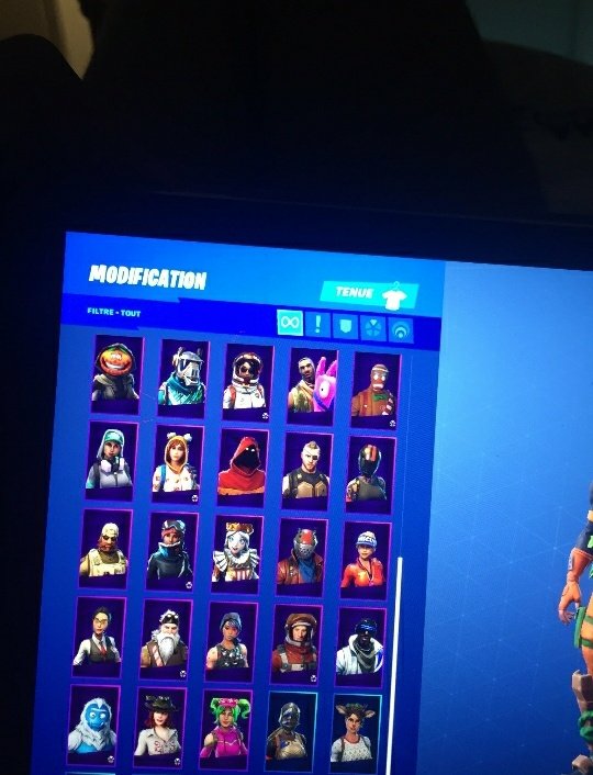 its skneizz tweet media