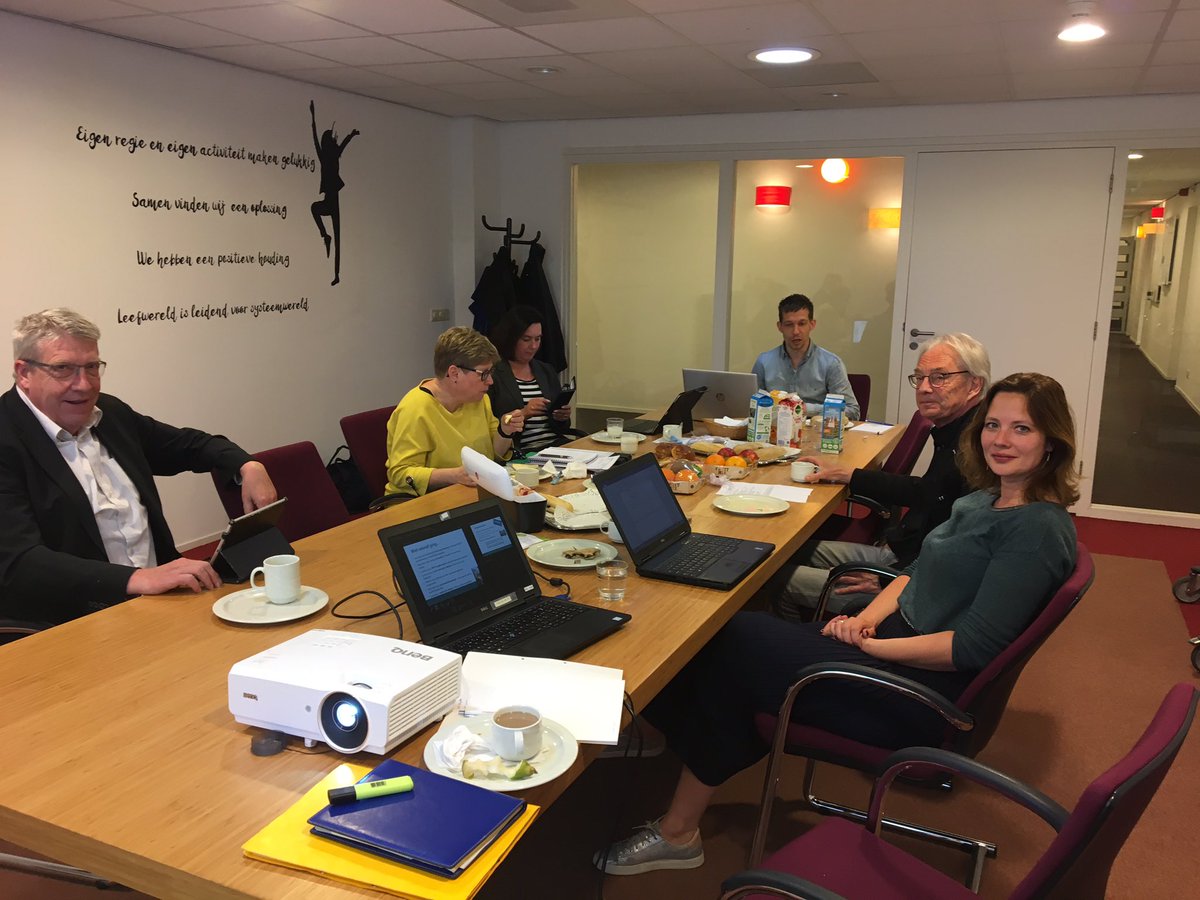 Julie Vanderlinden tweet media