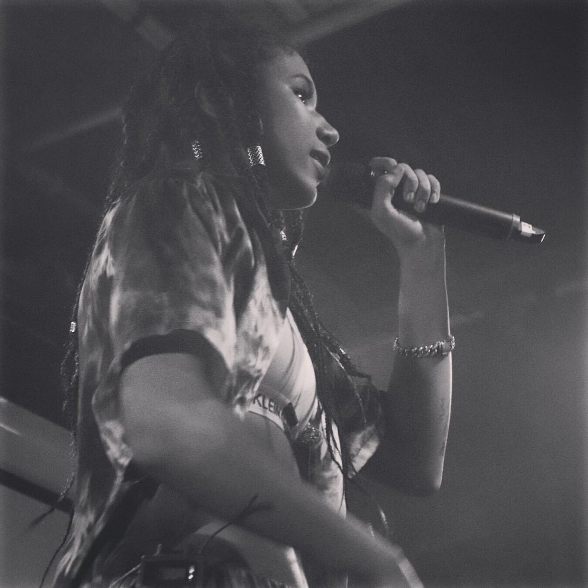 4vinylloverz's tweet photo. Wicked time last night seeing @lavalarue performing live @Corsica_Studios ✨
Here’s a few shots from Lava La Rue’s live performance ✨
Visuals from the night coming soon, stay tuned ✨💗
#music #livemusic #lavalarue #nine8 #4vinylloverz https://t.co/fnDFYNQpHF