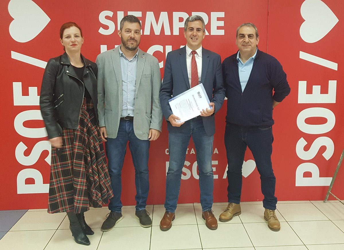 CantabriaSup's tweet photo. 🗣Ronda de contactos con grupos parlamentarios, hoy con @PSOECantabria, @Pablo_Zuloaga.
💪@CantabriaSup presenta documento con reivindicaciones y propuestas👇
#ReclasificacionGrupoB 
#SupActualizacionDietas 
#SextoTurno 
#NuevaComisariaTorrelavega 
#CatalogacionPuestoFronterizo https://t.co/UkubFGpZPY