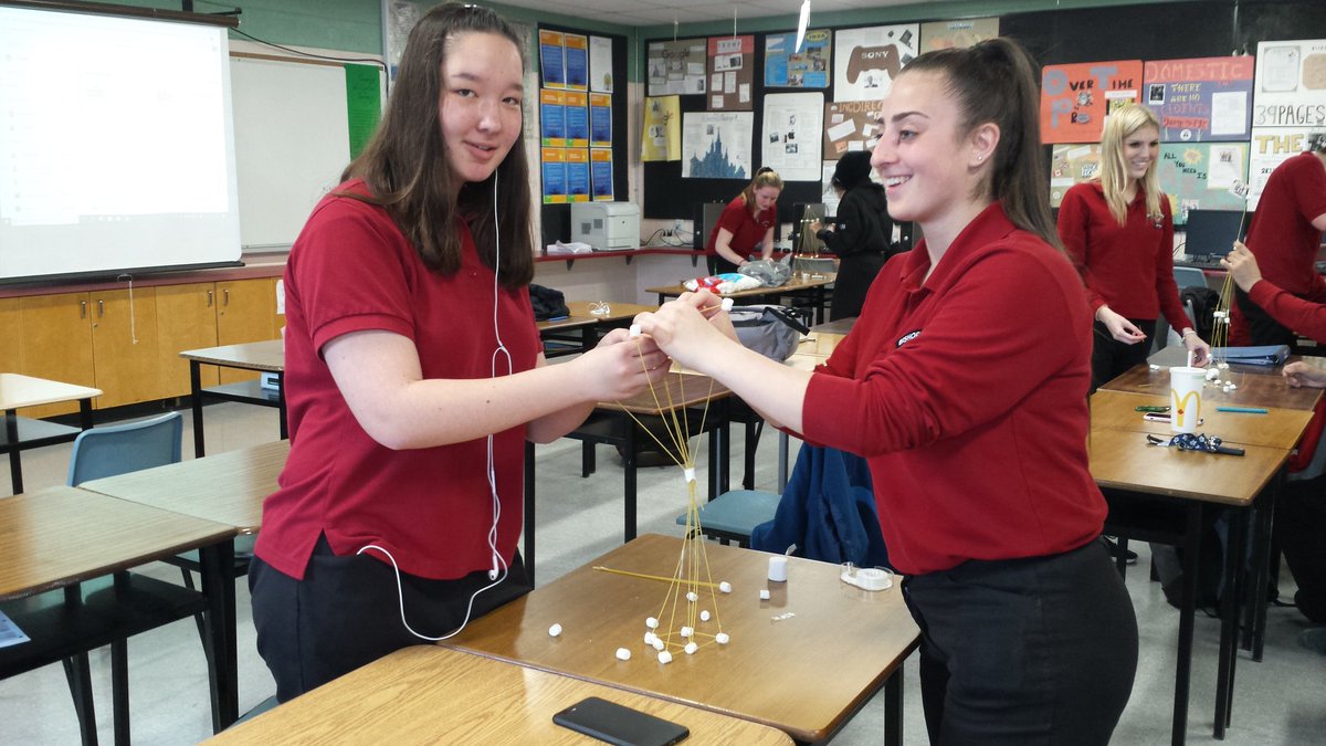 Marshmallow Challenge in Business Leadership! Students finding their inner leadership skills <a href="/BishopReding/">Bishop Reding</a> #marshmallowtower #whowinwin