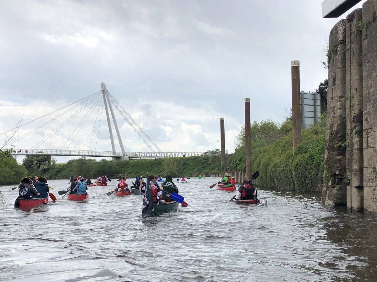 Michelle_Nolan_'s tweet photo. An excellent day supporting #paddleforjack & the pirates, with fire fighter @Anthony06045151 & @GraceKellyTrust to dontate to this Epic 7 day river Severn canoe challenge, source to sea, please follow the link https://t.co/Z8C8sahAVq #worcestershirehour https://t.co/r5MmZBsx2Y