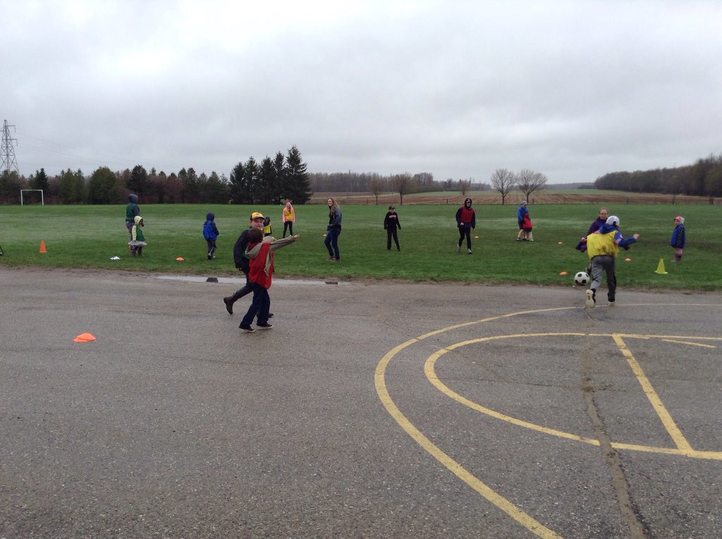 downieps's tweet photo. Downie Dolphins braved the cool weather today for Fitness Friday. Thank you to Ms Steckly's class for helping to keep us all healthy and fit.@yourschools #iAMamdsb https://t.co/mIB1ijYdKP