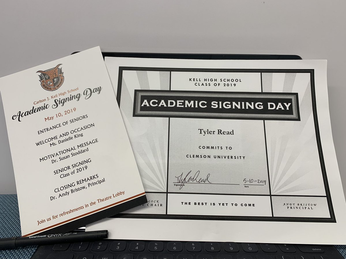DawnRead15's tweet photo. So proud of @tylerread21 for his participation in Academic Signing Day today as his pledges his next 4 years to be a Clemson Tiger @ClemsonUniv and study engineering!! I know you will do great things Tyler!! https://t.co/OajNPyBeOp