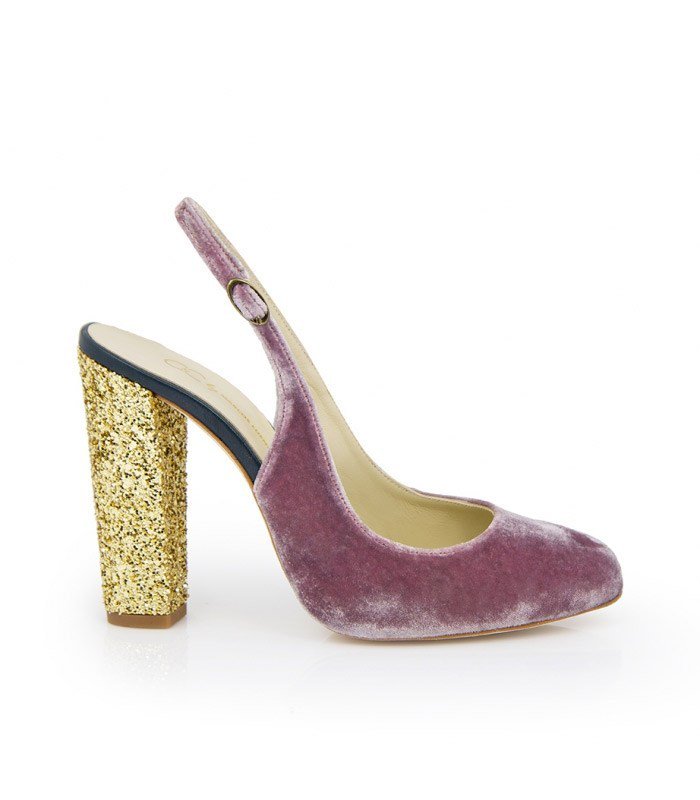 BigbangshoesES's tweet photo. Estoy súper contenta de presentaros a @customandchic 🎉 ¡Diseña tus zapatos de la talla 33 a la talla 44! .

😁👉Aquí tenéis la entrevista: https://t.co/xYuBLvTJeL

#diseñoamedida #handmade #green #sandalias #zapatosdenovia #zapatos #higheels #customandchic #shoes #fashion https://t.co/SXz0TblNoe