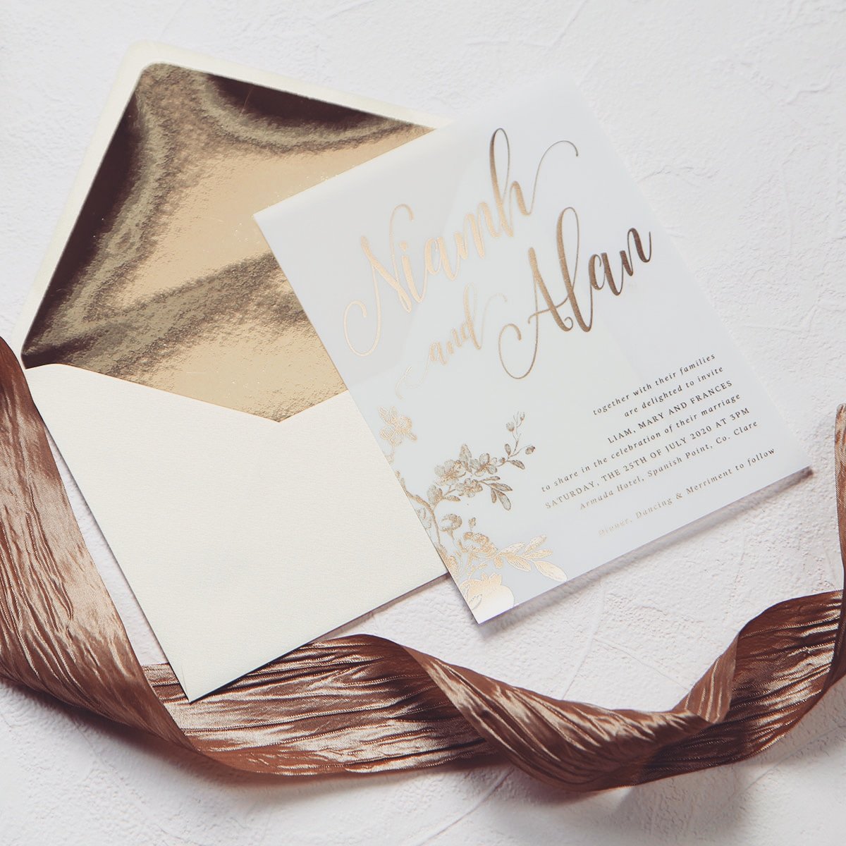 SaveTheDate_ie's tweet photo. Rose-gold foil on vellum. Delicate and so beautiful. #weddinginvitations #foilweddinginvitations #irishweddings #luxuryweddings https://t.co/Z598aaq8GC