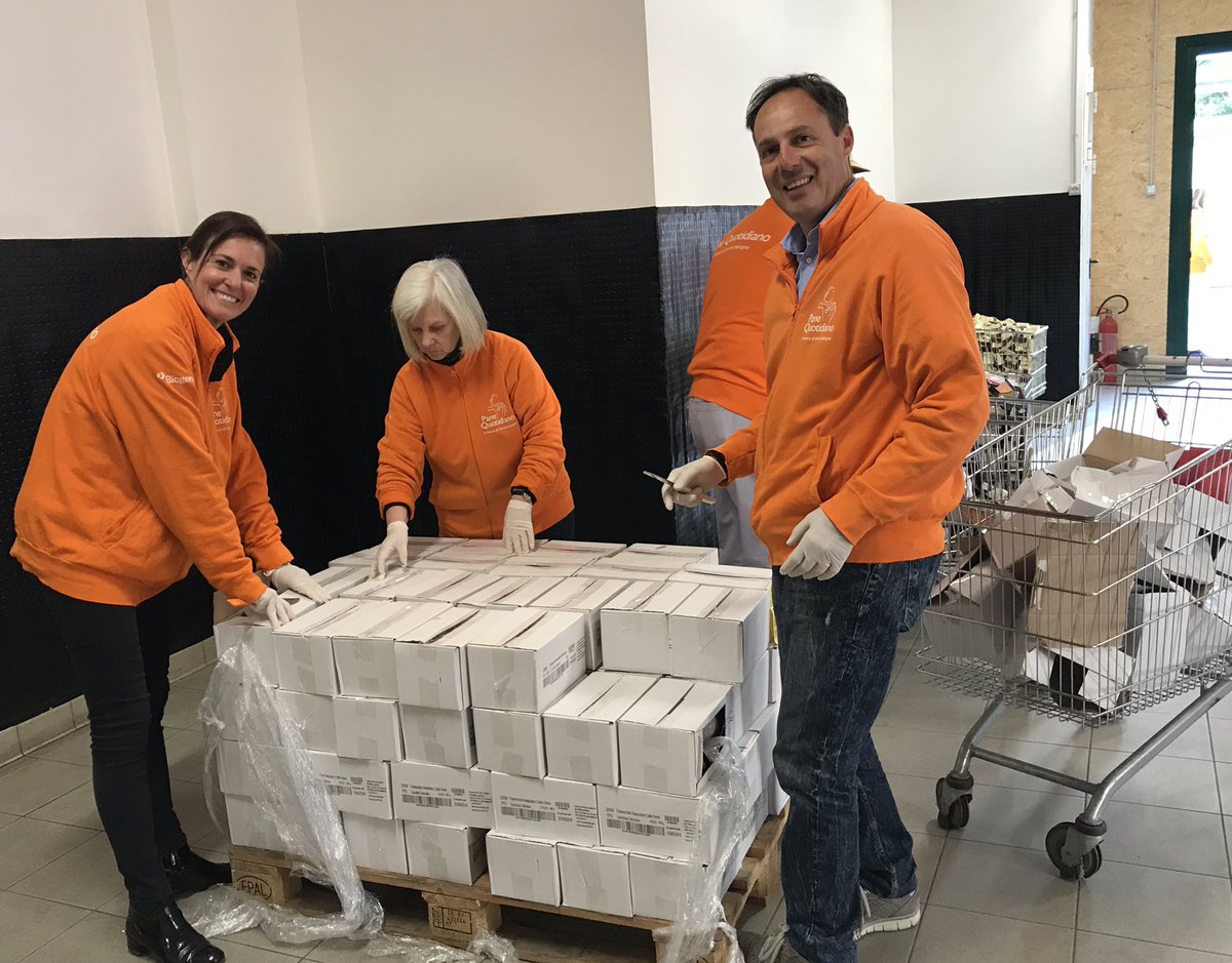 Very busy charity week <a href="/PaneQuotonlus/">Pane Quotidiano</a> ! THANKS to all @DellEMCItalia volunteers for the hard work!!! 👍 <a href="/andreacavallot1/">Andrea Cavallotti</a> <a href="/FedericoSuria/">Federico Suria</a> <a href="/massimonovelli5/">massimo novelli</a> <a href="/MTeresaDandrea/">Terry</a> <a href="/fabrilom/">fabrizio</a> <a href="/zak965/">Gottardo Zancani</a> <a href="/DanielaMigli/">Daniela Miglietta</a> <a href="/Laura_Acquaviva/">Laura Acquaviva</a>