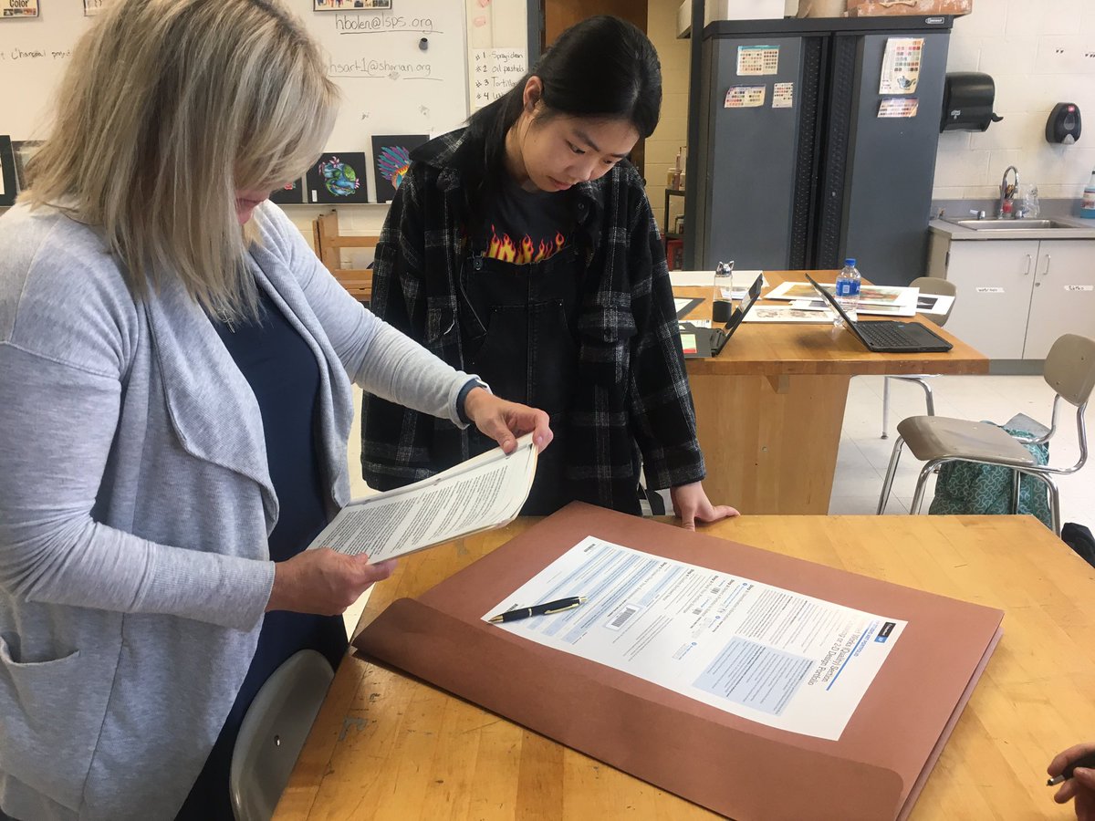 HBolensArtClass's tweet photo. AP studio art students submitted their 2-d and drawing portfolios to the college board for scoring today! It was a challenging year of creating over 24 pieces, but they made it! #ATeachersImpact #myLSPS #LSHSART https://t.co/MqEmmXl8bT