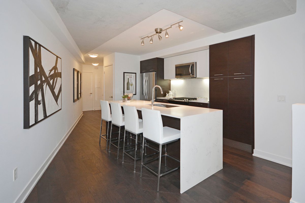 ellidavis's tweet photo. Upper Beaches: Stunning 2-Storey Loft-Style Condo w/Unobstructed Ravine Views From Almost Every Room! Open This Saturday, 2 - 4pm. Hope You Can Make It! https://t.co/tN65hTwsu9 #TorontoRealEstate #ElliDavisCondos #RLP #ForSale https://t.co/VSicZTMt06