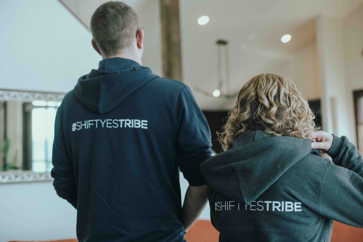 shiftyes's tweet photo. Dream team 🔥
#shiftyes #shiftyestribe #galenemanuele #keynotespeaker #syteamretreat19 #humanresources #teamculture https://t.co/SmINJc6xea