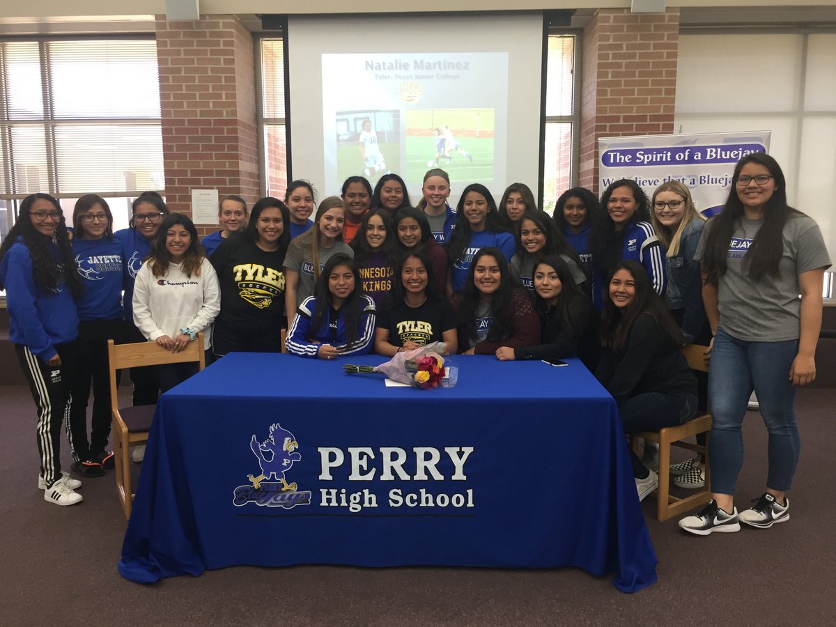 The_Bluejay_Way's tweet photo. National Letter of Intent Signing: Natalie Martinez - Tyler Texas Community College Soccer #ForeverAJayette https://t.co/dLpAyI53go