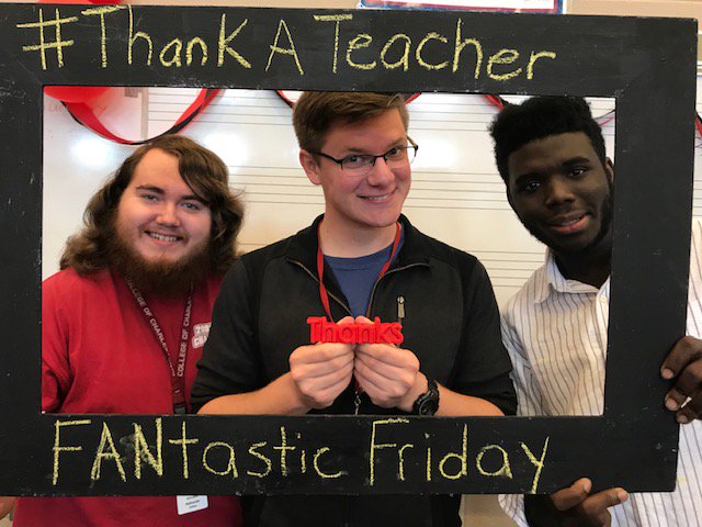 DrMaureenTiller's tweet photo. A sneak peek at my project for today...#ThankATeacher #TeacherAppreciationWeek2019 #FANtasticFriday https://t.co/2zk39PIRak