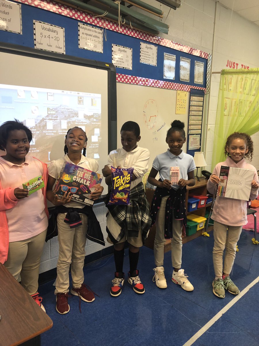 Paw print winners this week!  So proud! @PrinciPAL_HDES @HDES_AP