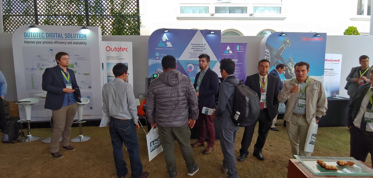 cimejias's tweet photo. Hemos tenido un muy buen recibimiento en el lanzamiento del #interfacetracker aca en Lima! @hibringCL https://t.co/0OeXnyMVEJ