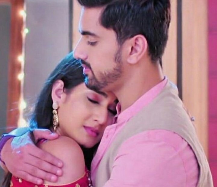 AdiZa AvNeil tweet media