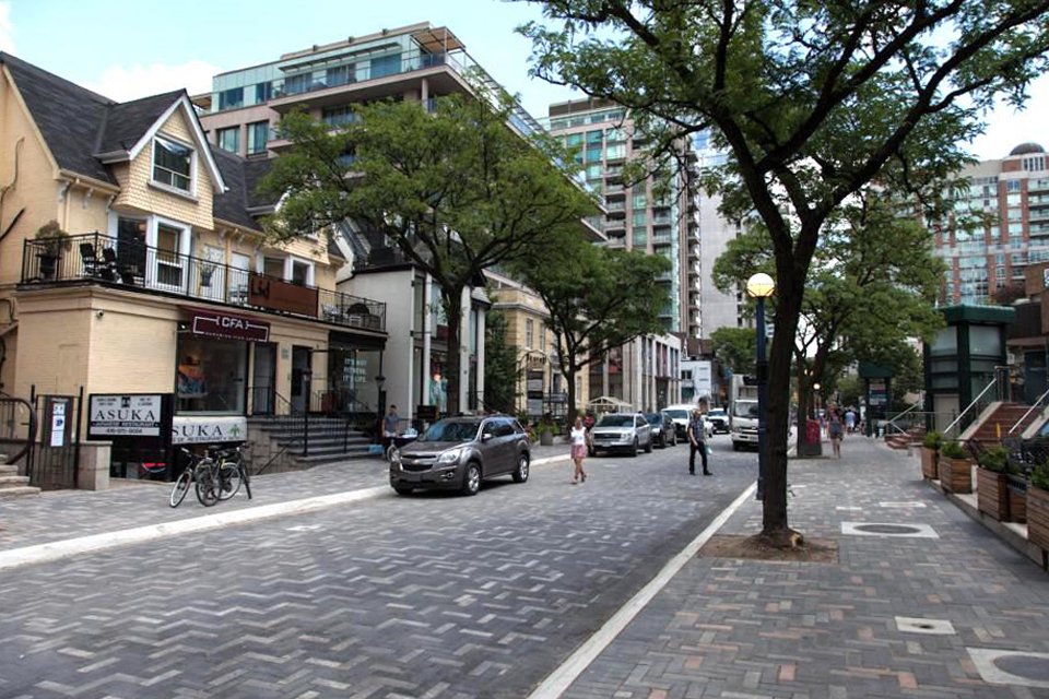 HemingwaysTO's tweet image. How to spend the perfect #MothersDay? Stroll through the beautiful @BloorYorkville and enjoy #brunch on our #rooftop #patio!  $5 mimosas all day! 🥂 Make your reso online and you're entered to win a $50 gift card to @Novospa . 🙌  
facebook.com/events/6564161…