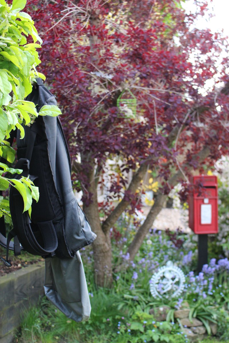 aihometech's tweet image. Little shout out from the UK @missionworkshop Loving my R2 Arkiv. Comes to work with me nearly every day for the last 2.5 years. Carries all my stuff. Trooper. Today she helped my 82 year old father move house. It was dirty work so I turned her inside out and gave her a hose down