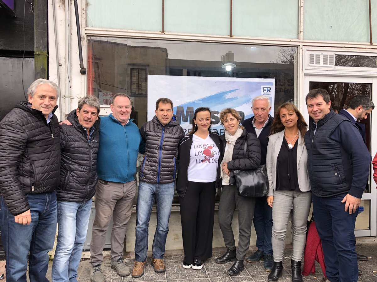 ceciliamoreauok's tweet photo. Gran día con todos los compañeros de la 5ta sección electoral en #Madariaga 💪🏽🇦🇷 https://t.co/gTL4vK8v6Z