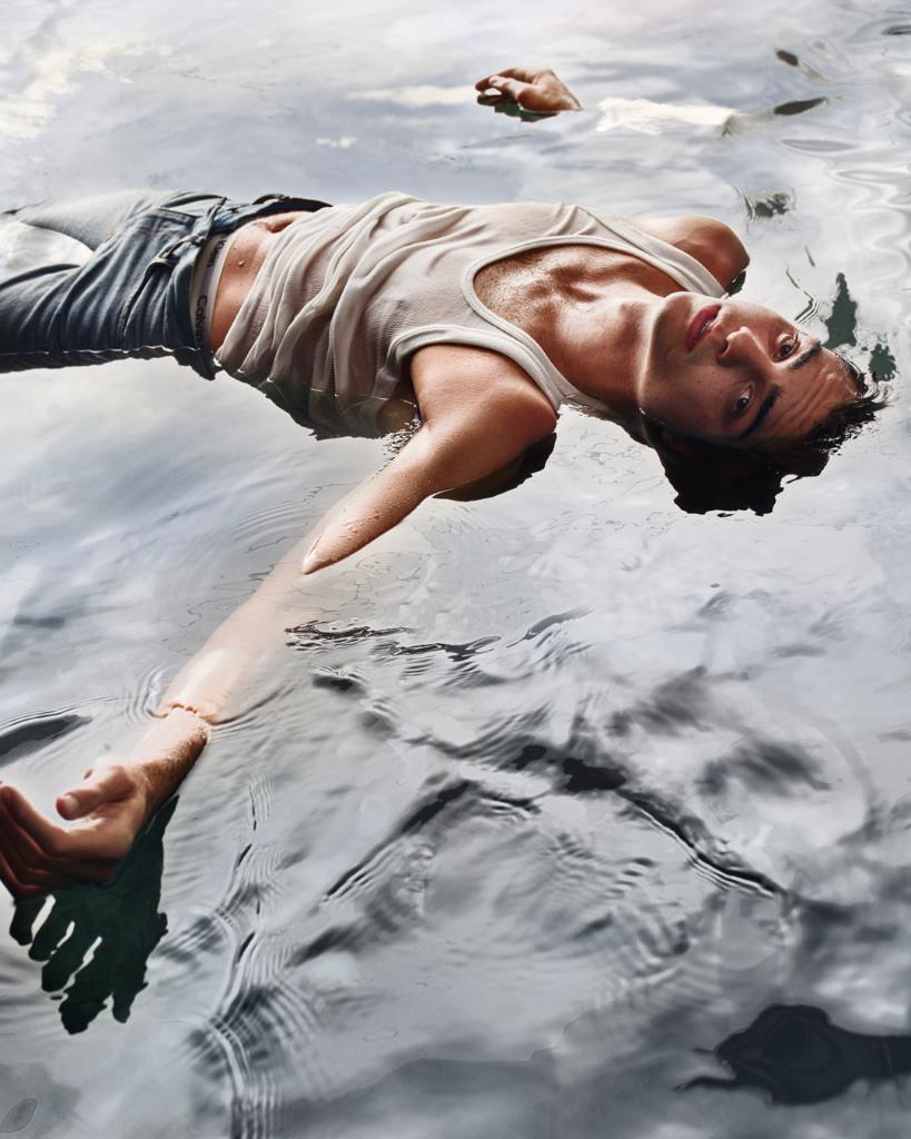 CalvinKlein's tweet photo. “When I was really young [my dad] said something that I take with me to this day. It’s that truth is relative.” — @noahcent

Photographed by Mario Sorrenti

See more at https://t.co/ovpfmcACOx #MYTRUTH #MYCALVINS https://t.co/YPUgjpDxkL