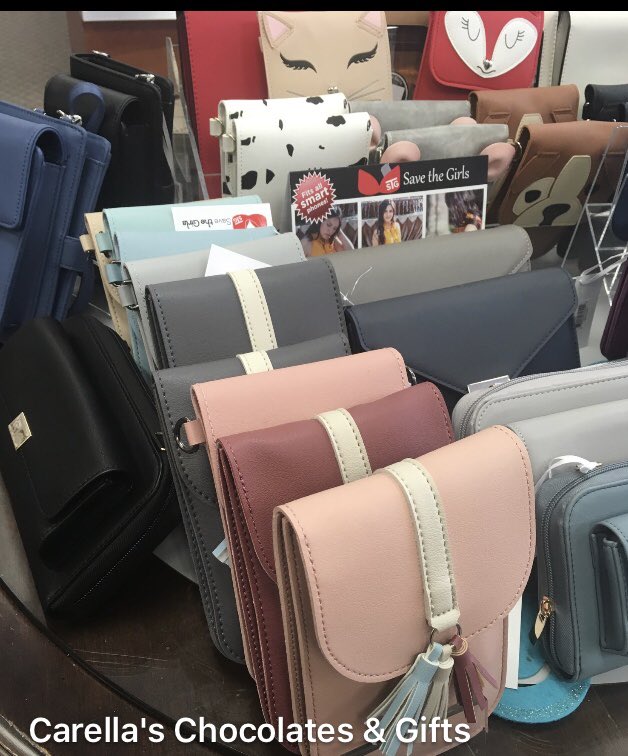 CarellaSusan's tweet image. Great Mothers Day Gift ideas Chocolates, Hand painted flower pots and wine glasses, Save the Girls touch screen purses #carellaschocolates#savethegirls#handpainted#chocolate