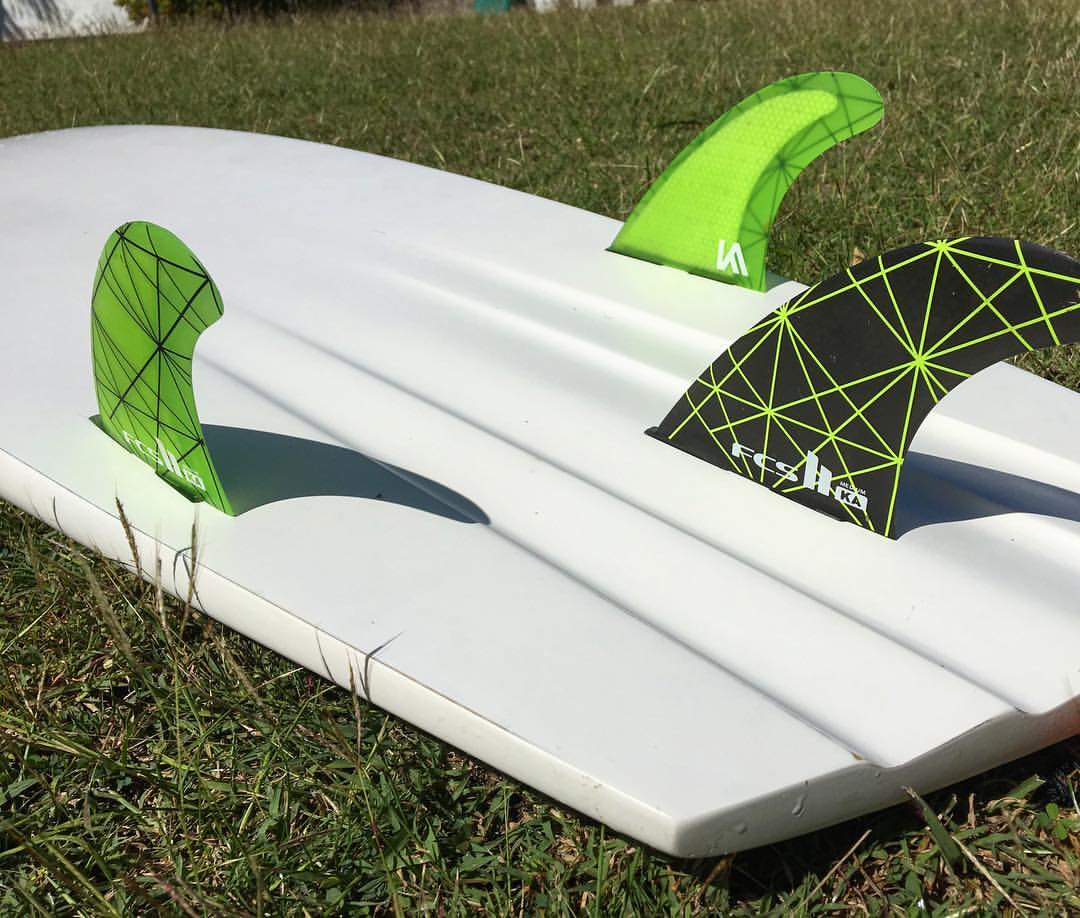 Freedomsportsco's tweet image. ¿Buscas Quillas FCS? Pues acá las tenemos, por lo que no tendrás la necesidad de viajar para otro país para conseguirlas.

Diferentes modelos y con colores extravagantes, son algunas de las quillas que tenemos en @freedomsports

#FreedomSports #Caracas #surfing #quillas