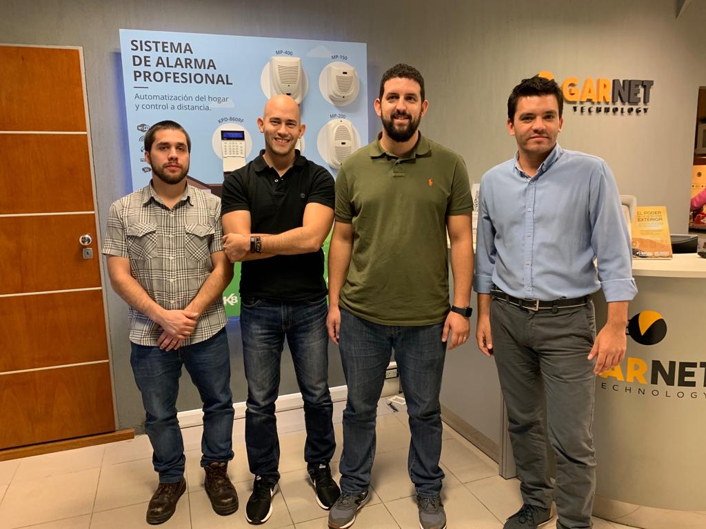 GarnetAlarmas's tweet photo. Hoy nos visitaron de @centronicPy Paraguay quienes están impulsando la marca con una fuerte impronta en la capacitación. Muy pronto estaremos dictando certificaciones de productos en el país vecino.
🔎 Visitanos en https://t.co/YG059Nvtqj https://t.co/BUtJoNEdvP