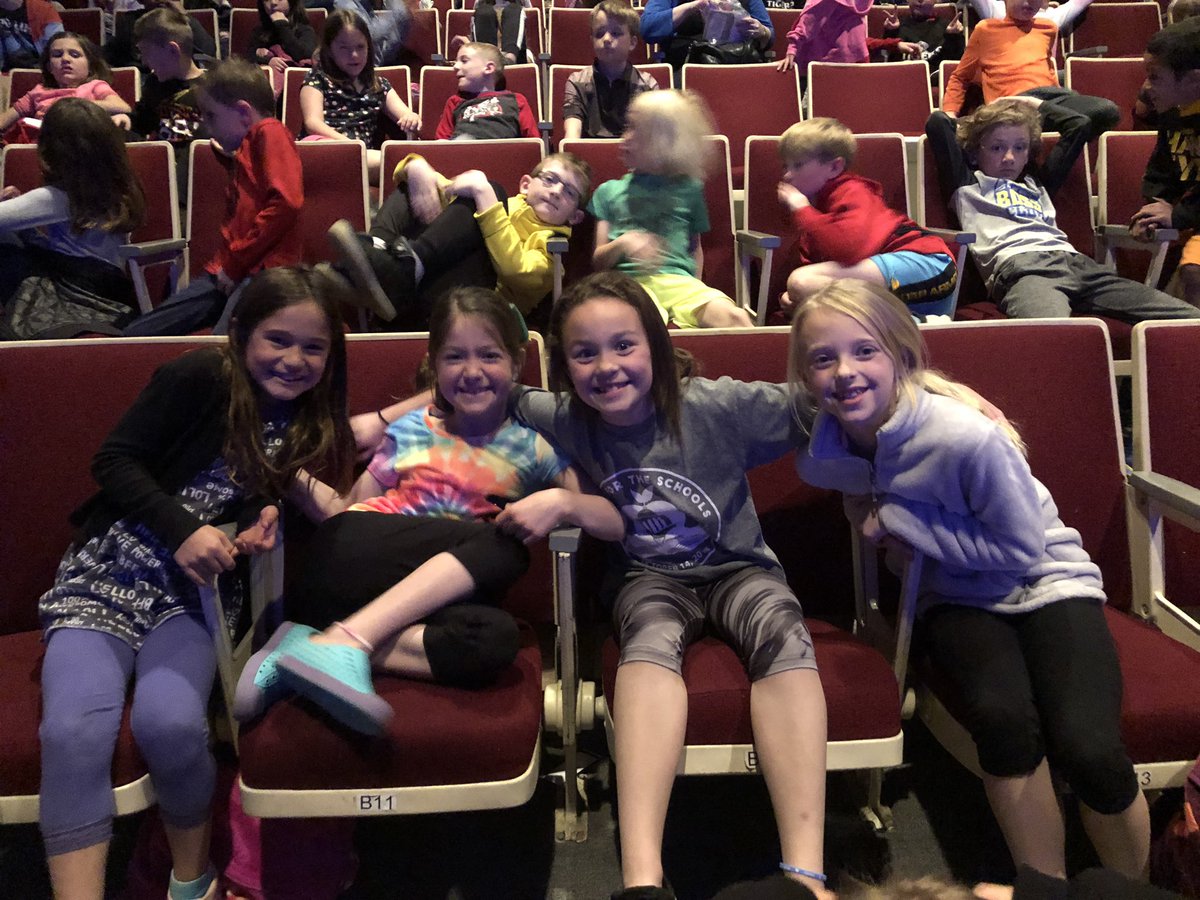 jenhuegel1's tweet photo. I’m the luckiest teacher/mom!  Loved the Judy Moody play this afternoon with my class and my daughter! #vanallenpride https://t.co/wYamhujl2H
