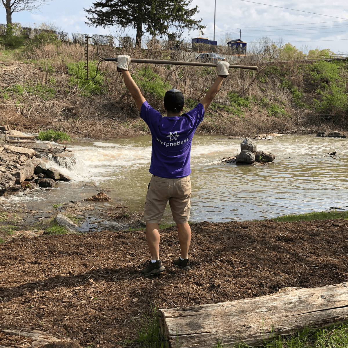 SharpNotions's tweet photo. TY @rocunitedway, for allowing @sharpnotions the opportunity to give back to our community with United Way’s Day of Caring. We were happy to get outside with our friends @lock_32_whitewater mulch and clear brush from their canal path. Great job everyone! 👏🏽 #DearDayofCaring https://t.co/0T7znqVWsf