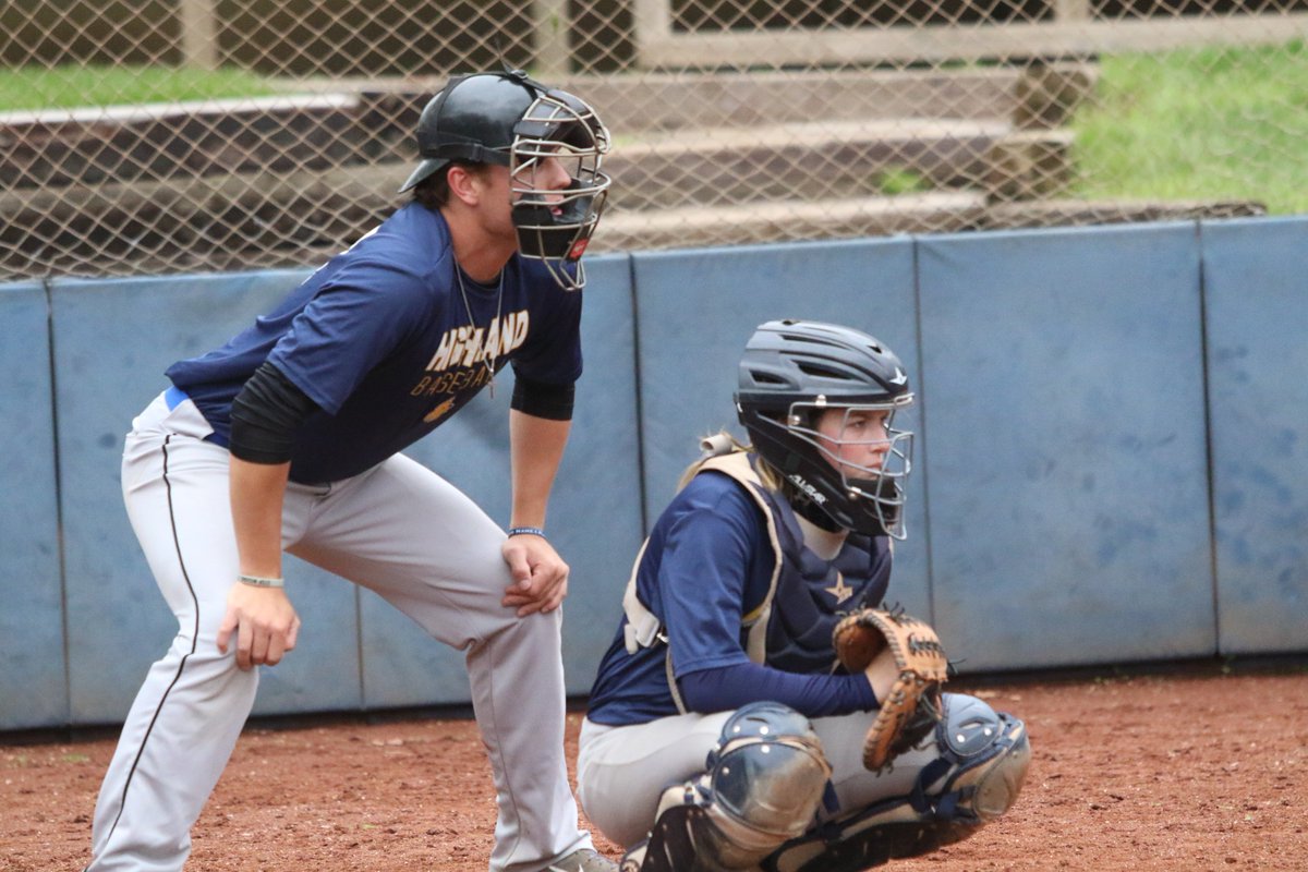 HCCscotties's tweet photo. 🥎Highland Softball🥎

As Scottie Softball prepares for Regionals this weekend a few of the HCC Baseball players helped the ladies prepare by practicing with the team #ScottieNation #WeAre @HCC_ScottieSB @Scottie_BSB 

Full Gallery - https://t.co/fQr83XeV3G https://t.co/FfuoE1mEVd