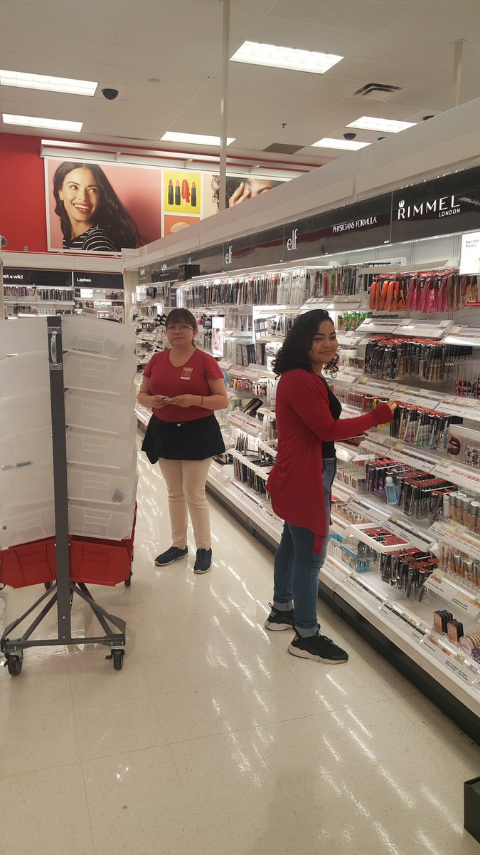Yendoukoi Lare (@yendoukoi23) on Twitter photo Way to go Beauty consultants! LEANING into end to end Ownership and driving $$$!! #GBurgStrong <a href="/SextonRob/">Rob Sexton</a> <a href="/wmwwheels/">Whitney Mrozinski</a> <a href="/JayYezzi/">Jay Yezzi</a> @1TylerKoontz Way to go Beauty consultants! LEANING into end to end Ownership and driving $$$!! #GBurgStrong <a href="/SextonRob/">Rob Sexton</a> <a href="/wmwwheels/">Whitney Mrozinski</a> <a href="/JayYezzi/">Jay Yezzi</a> @1TylerKoontz