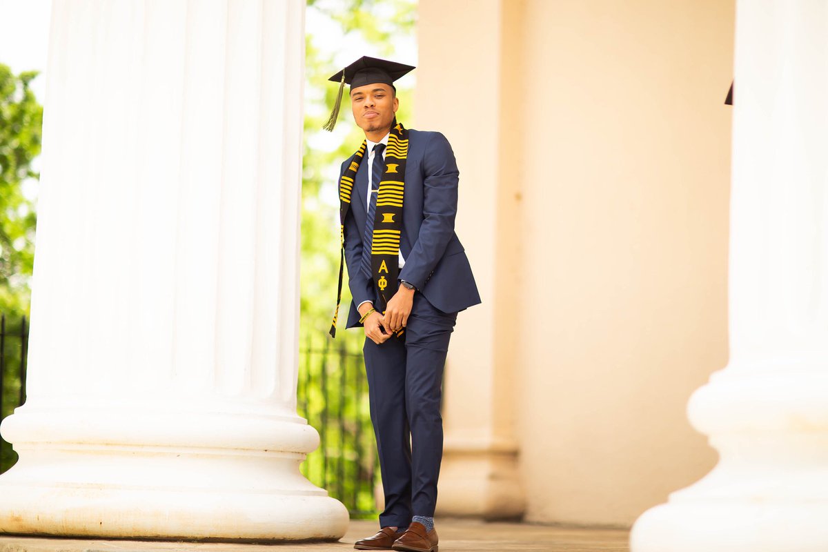 nolimitlemo's tweet image. Big Bachelors Energy 👨‍🎓PharmD 🔜