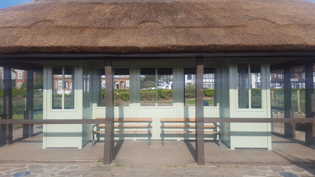 Our beautiful shelter on the waterways completed by a fantastically dedicated group of students from <a href="/EastCoast_Coll/">East Coast College</a> who have undertaken carpentry repairs &amp; painting and decorating. Beautiful. Thank you 👏🤗🥇 #NationalLotteryHeritageFund #HeritageVolunteering2019
