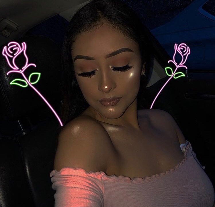 LipsnLashesMUA's tweet image. Glow💎#eyelineronpoint #lashesonfleek #classymakeup #makeuplooks #makeup #lips #lashes #hair #beauty #nudemakeup #nudelipcolor #highliter #browsonfleek