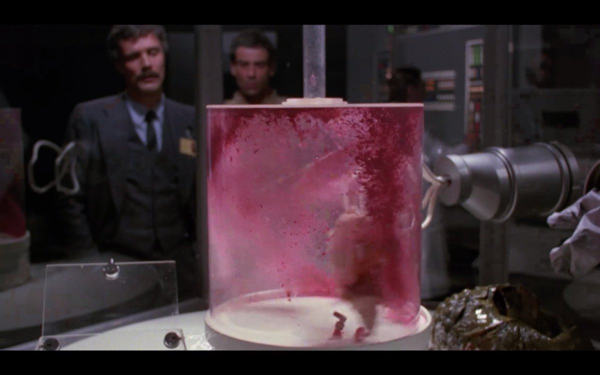 CagesKiss's tweet image. This is how McNuggets are made...and I'm still eating em. #TheLastDriveIn @therealjoebob @kinky_horror @shudder #MutantFam #AlienContamination