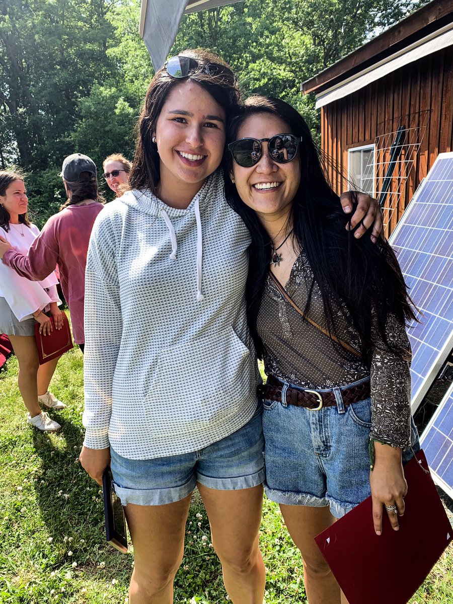 Miki_Salamon's tweet photo. Thanks @ElonENS for an amazing four years. So grateful for all of the friends and mentors that have been made along the way. 🌍🌿🌸✨ #ElonEd #EnviroEd https://t.co/XDbgbe1iaj
