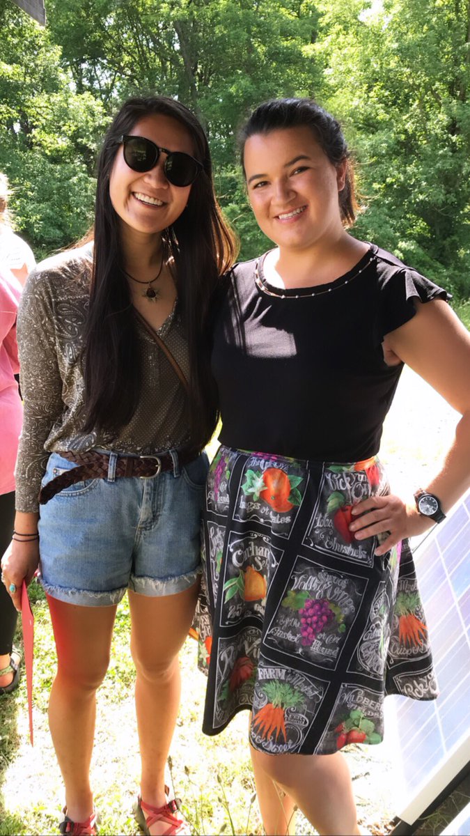 Miki_Salamon's tweet photo. Thanks @ElonENS for an amazing four years. So grateful for all of the friends and mentors that have been made along the way. 🌍🌿🌸✨ #ElonEd #EnviroEd https://t.co/XDbgbe1iaj