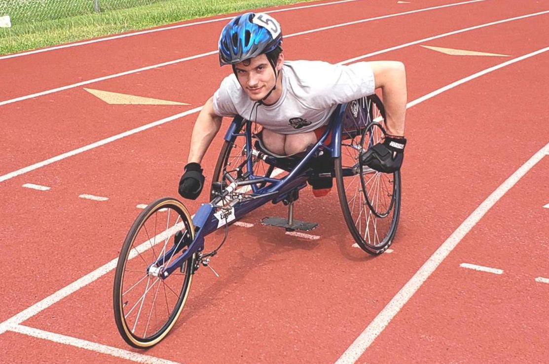 thefactsnews's tweet photo. Brazoswood's Justin Stallberg won bronze in the 100-meter wheelchair competition at the UIL Track and Field State Meet. https://t.co/VPulEXuc9a