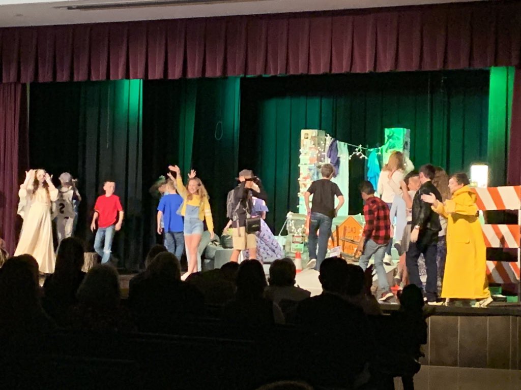 Come see 10 ways to survive the zombie apocalypse @TimberviewMS <a href="/TMSTheatre/">TimberviewMS Theatre</a>  You won’t regret it! 🧟‍♀️🧟‍♂️