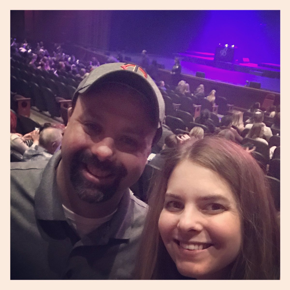 jaykloe's tweet photo. Celebrating my 37th birthday by reliving my 17th year. So excited to see @NickLachey @DrewLachey @JustinJeffre @JeffTimmons #98atmystic https://t.co/e72fGtwbvq