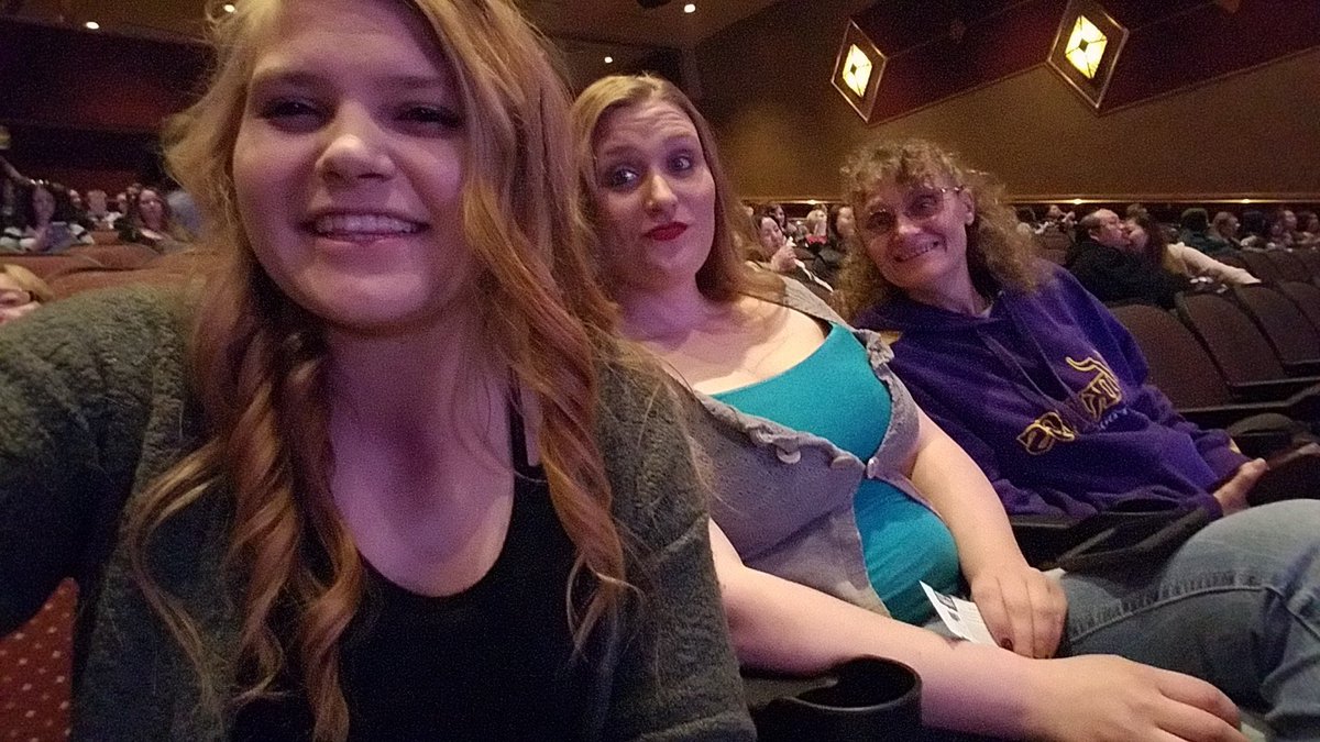 brittney_lux's tweet photo. Girls night 💜 #98atMystic https://t.co/0WgzGXBJGP
