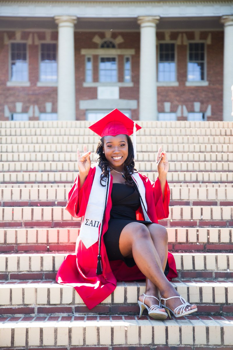 _0rdained's tweet photo. Tomorrow, I will graduate with my B.S. in Environmental Science with a minor in Wildlife Science. In my 3 years, I served abroad in Costa Rica &amp; served on the executive board for two NC State leadership organizations. I am young, black, and educated. ✊🏾👩🏾‍🎓 #ncsu19 #howlback #ncsu https://t.co/e6fmlU2yde