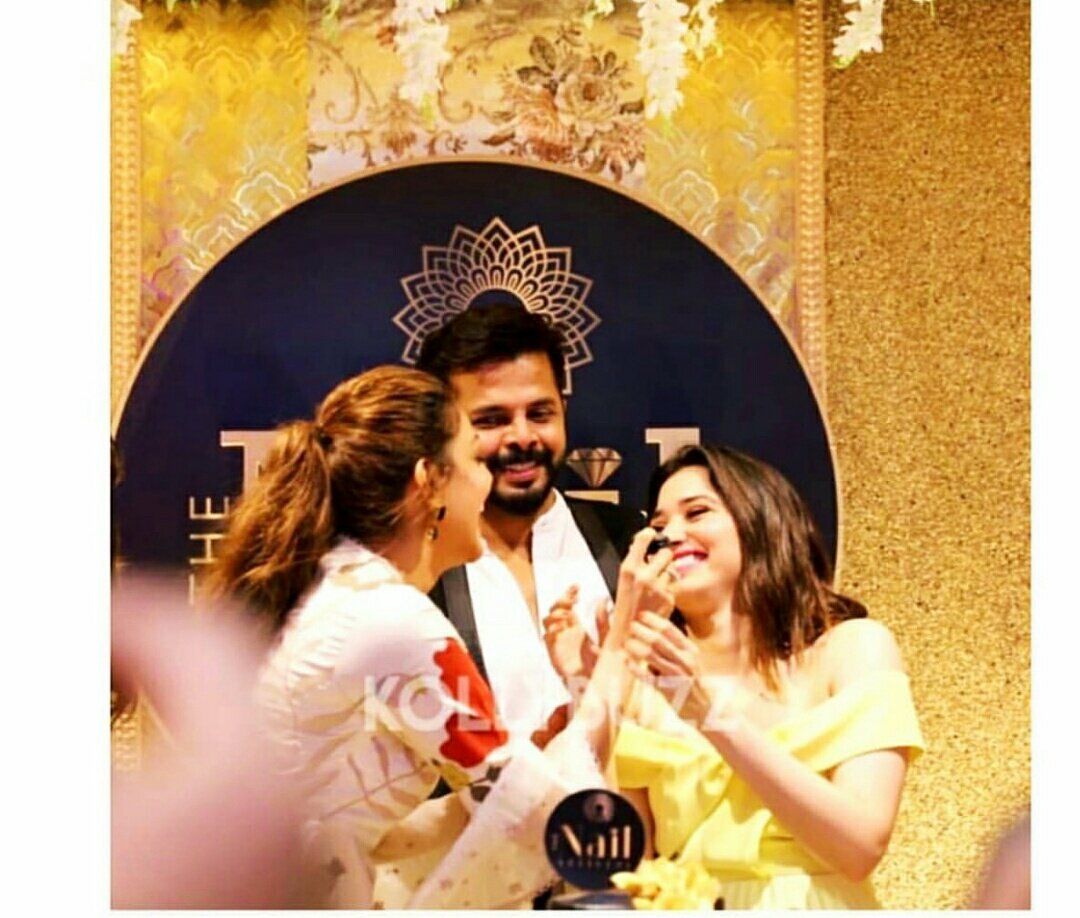 TamannaahFans's tweet image. #Sreesanth Sir, at an event in Chennai Together with Two gorgeous Ladies     @tamannaahspeaks 💛 @MsKajalAggarwal 💜

#SreeFam  @sreesanth36
 #Chennai