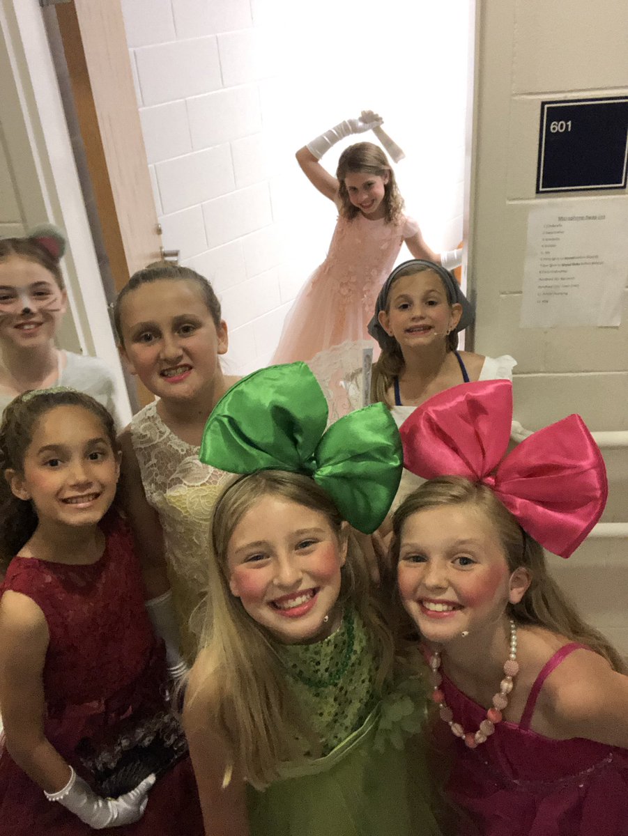TeachingHursey's tweet photo. Had a blast tonight hanging out backstage with the most talented group of young people around! The MES Drama Club put on a stellar performance of Cinderella! Kudos to @MissGCarpenter for all of her hardwork. These kiddos did a great job & had fun doing it! #MESrocks #bedramatic https://t.co/MhjZIiRlCT