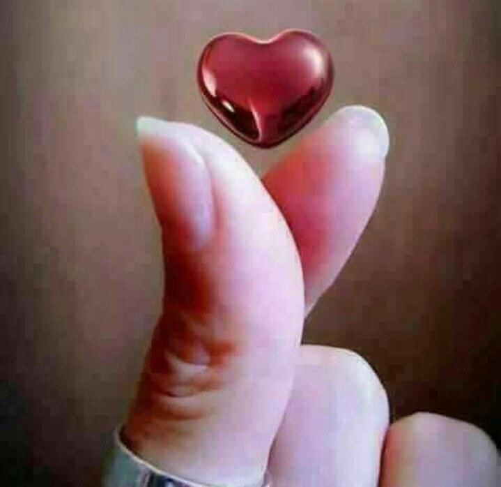 MESOOO5116's tweet photo. لاتنشغل ياقلب بأصحاب وأعداء،،

مهما جرى خلّك قوي الإراده،،

إرتاح دام الله كفل أربع أشياء ،،

عمري ورزقي والشقى والسعاده،، https://t.co/UBLn7Sy5Jw