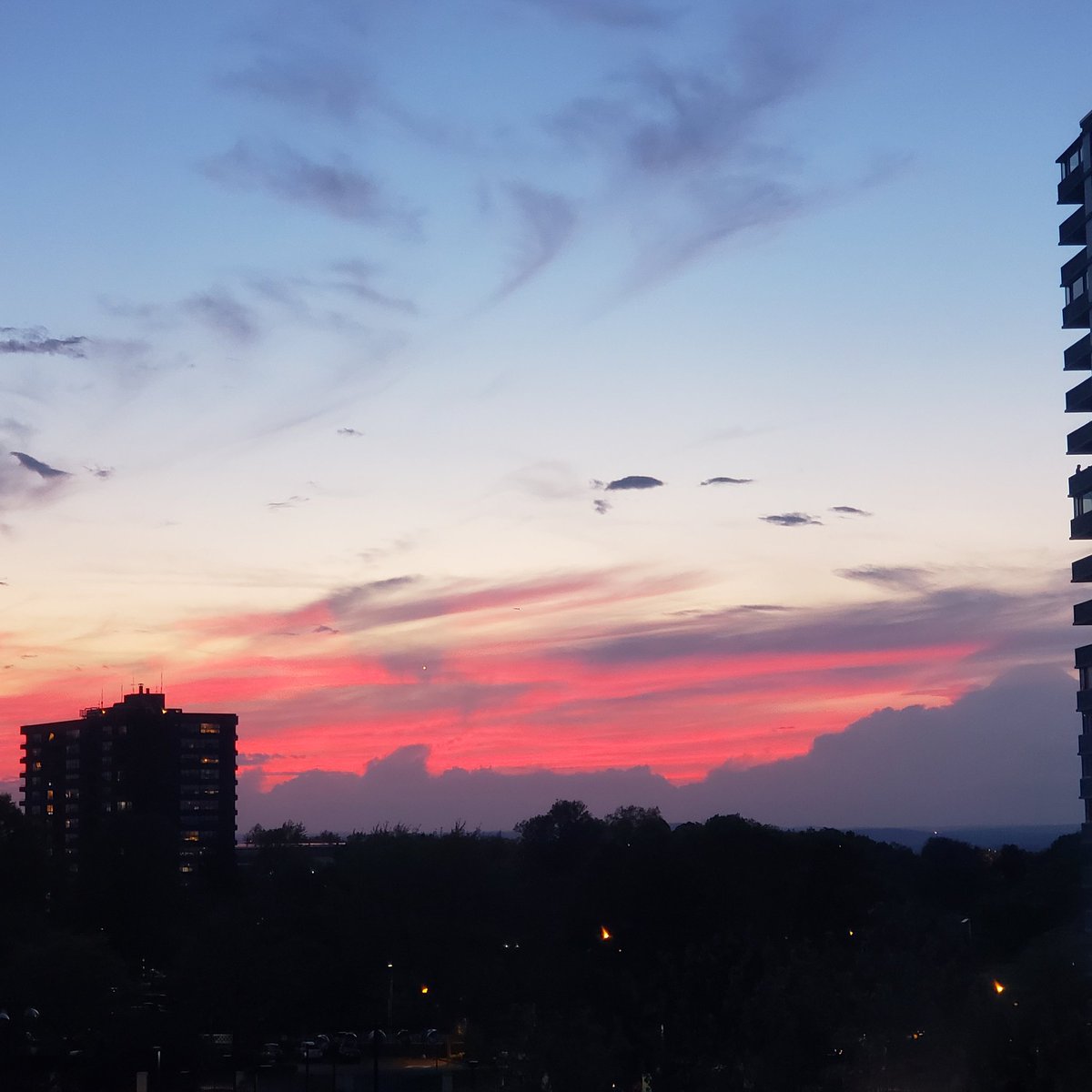 PedroMontoroT47's tweet photo. No words needed, just enjoy it #sunset #nofilter #fromourwindow #beibi https://t.co/3rttyIaFWH