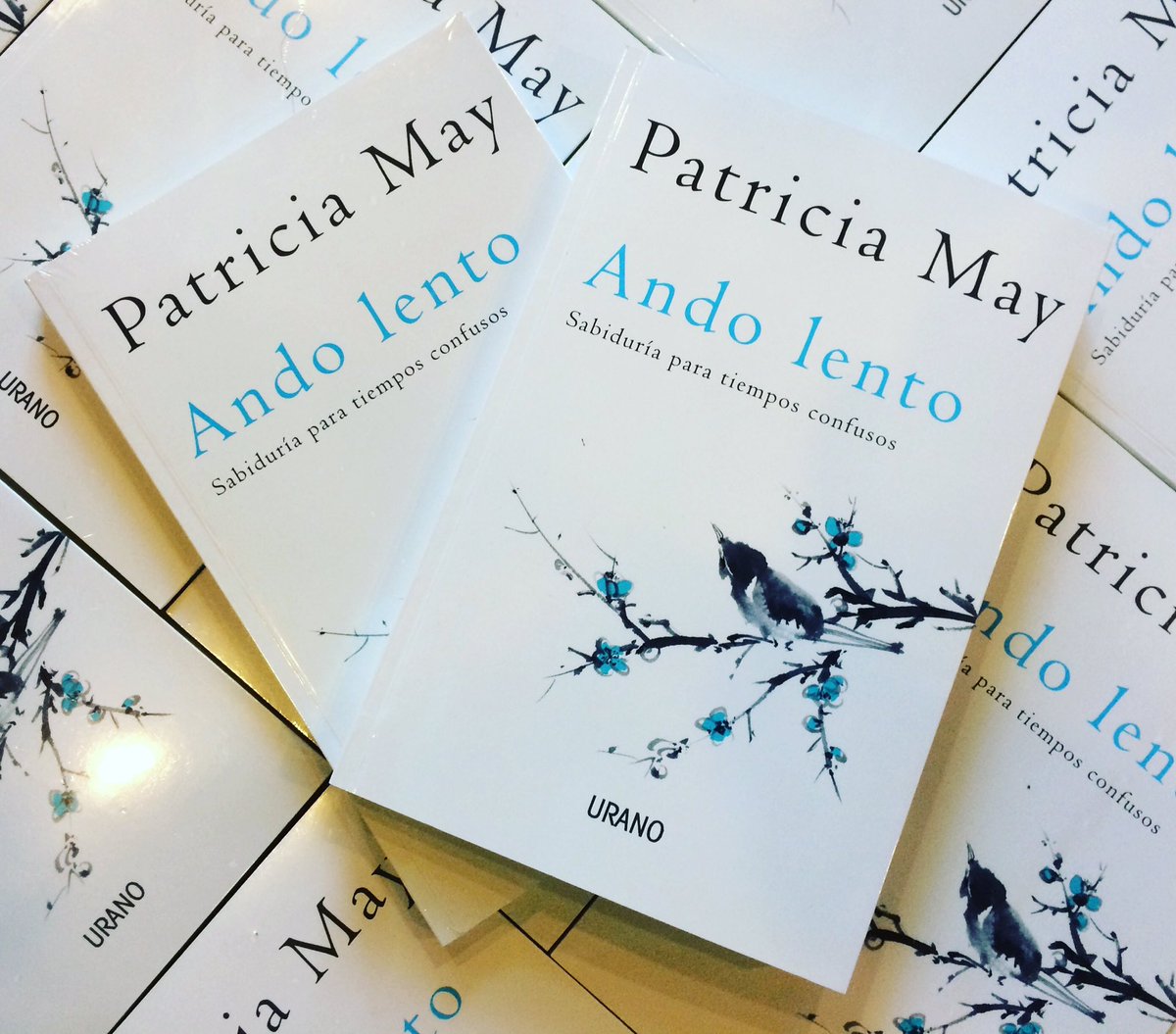 DesenlaceCh's tweet photo. Ya llegó el nuevo libro de Patricia May
#andolento 
#libros #sabiduria #consciencia #queleo #queregalo #quéleomamá #chicureo #chamisero #piedrarojachicureo #patriciamay @Urano_Chile https://t.co/TNvQd84q6v