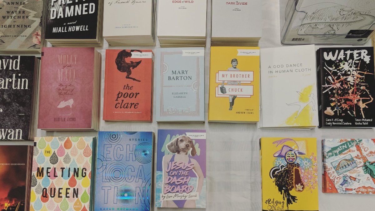 GlassBuffalo's tweet photo. Catch us at @theroyalbison all weekend with our friends at @glassbookshop, @au_press, @bolotie_macewan, @FunFunFunicular, @montobooks, @NeWestPress, @OnSpecMagazine, @stonehousepbl &amp; @UAlbertaPress!

Doors open at 5pm! Come buy books, books, books! 📚

#yegwrites #yegarts https://t.co/yNAPFK8RnQ