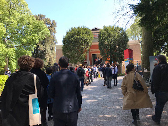 ClarissaCorfe's tweet photo. So many queues at Giardini #VeniceBiennale2019 @la_Biennale today but totally worth it especially for #AngelicaMesiti #LarissaSansour #BarbaraWagner #BenjamindeBurca Really looking forward to #SeanEdwards @WalesInVenice @MarieAnneMcQuay #CharlotteProdger @scotlandvenice &the rest https://t.co/P3toKaX0Ck